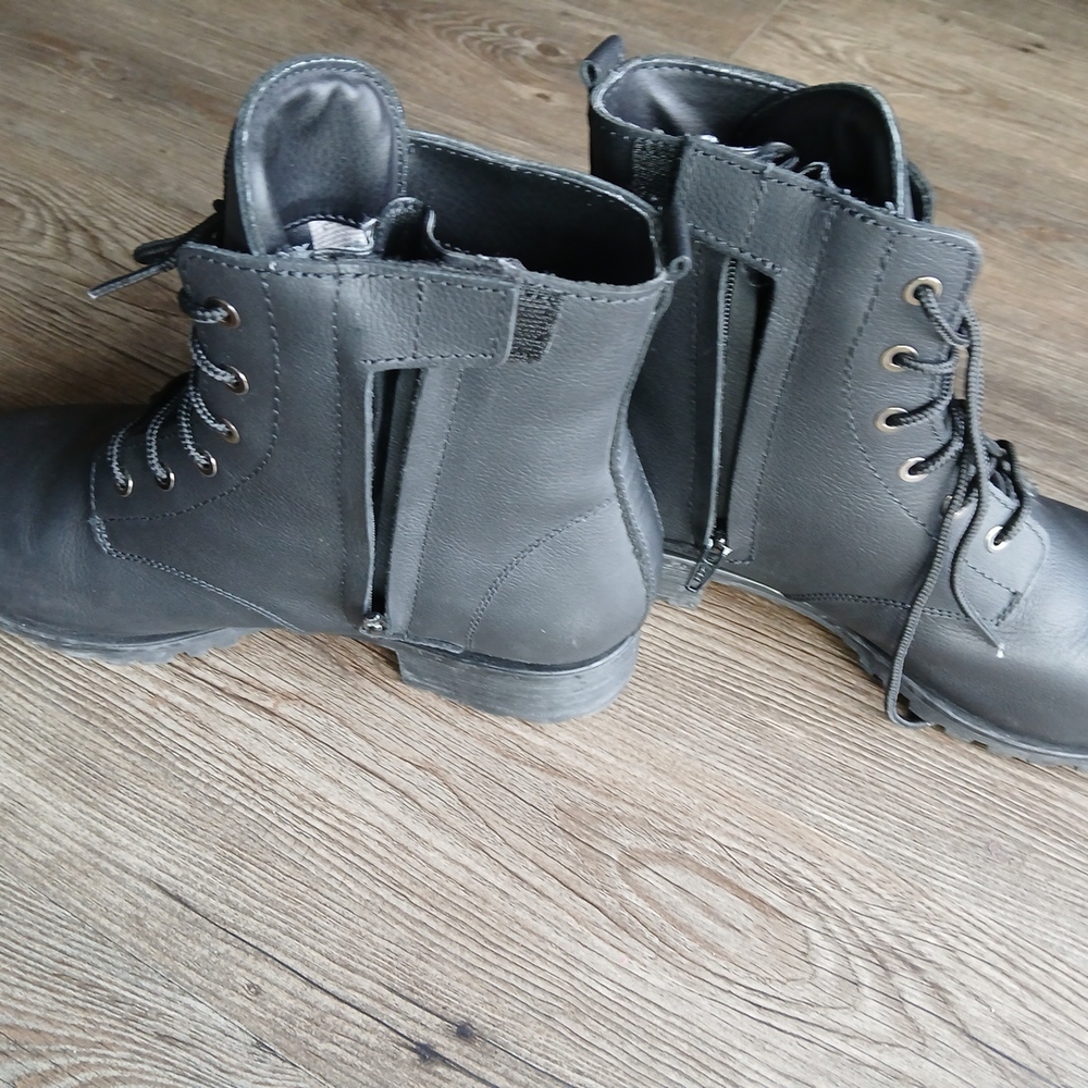 FORMA CRYSTAL DRY Black Leather Moto Boots - Picture 3 of 7